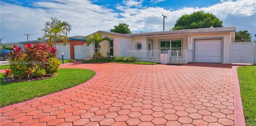 Casa en Miramar, Florida 3 dormitorios, 143.35 m2 № 1417108