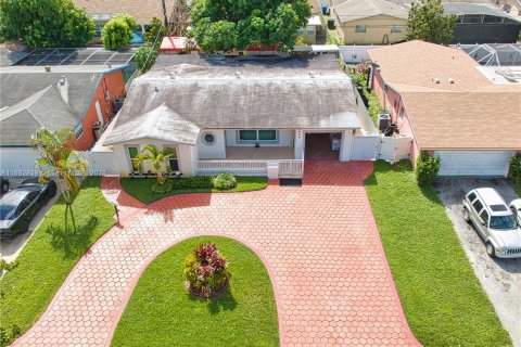 Casa en venta en Miramar, Florida, 3 dormitorios, 143.35 m2 № 1417108 - foto 30