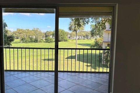 Copropriété à vendre à Lauderhill, Floride: 2 chambres, 104.98 m2 № 1099295 - photo 12