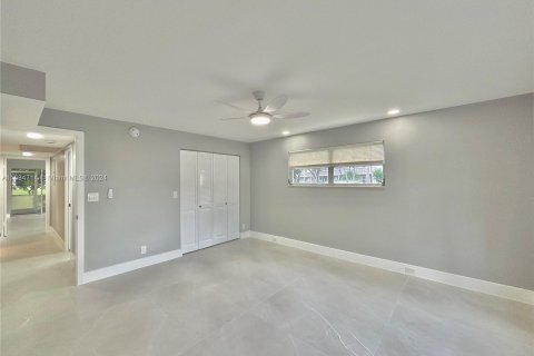 Copropriété à vendre à Coconut Creek, Floride: 2 chambres, 119.94 m2 № 1304689 - photo 17