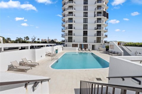 Condominio en venta en Boca Raton, Florida, 1 dormitorio, 98.85 m2 № 1329846 - foto 12