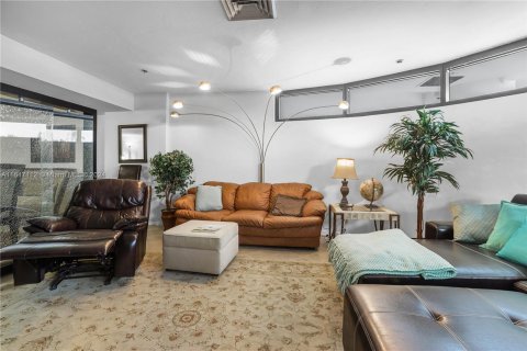 Condo in Boca Raton, Florida, 1 bedroom  № 1329846 - photo 22