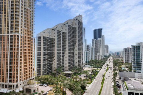 Copropriété à vendre à Sunny Isles Beach, Floride: 2 chambres, 147.71 m2 № 1329803 - photo 2