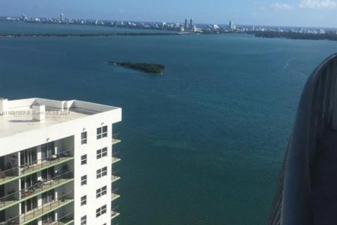 Condo in Miami, Florida, 1 bedroom  № 1333702 - photo 19