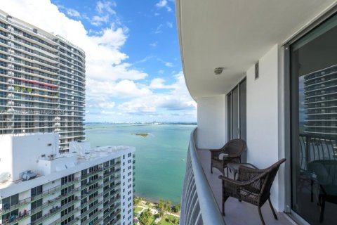 Condo in Miami, Florida, 1 bedroom  № 1333702 - photo 20