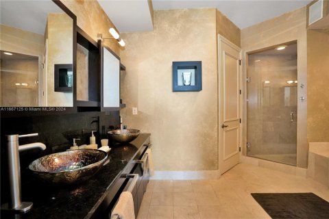 Condo in Sunny Isles Beach, Florida, 3 bedrooms  № 1383005 - photo 13