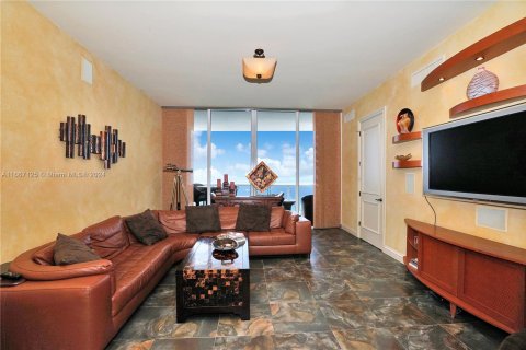 Condo in Sunny Isles Beach, Florida, 3 bedrooms  № 1383005 - photo 3