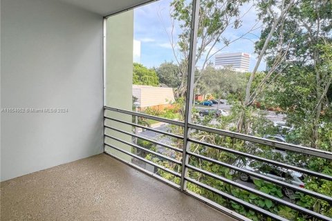 Condo in West Palm Beach, Florida, 2 bedrooms  № 1382972 - photo 22