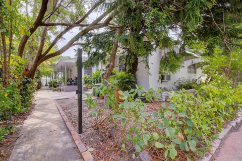 Immobilier commercial à vendre à Miami Beach, Floride: 250.84 m2 № 1102702 - photo 1