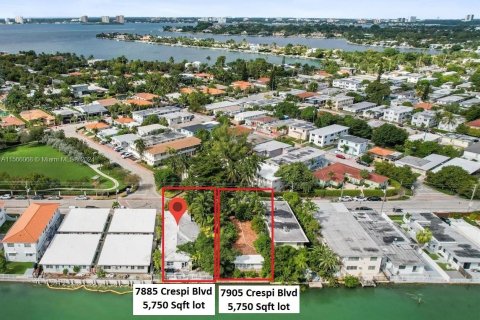 Propiedad comercial en venta en Miami Beach, Florida, 250.84 m2 № 1102702 - foto 15