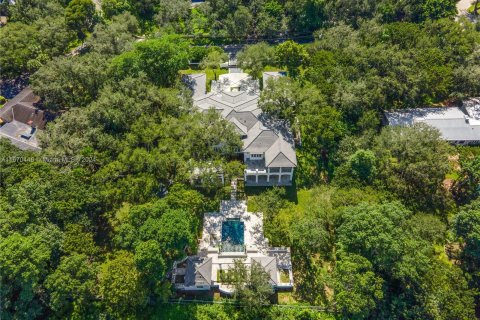 Villa ou maison à vendre à Coral Gables, Floride: 8 chambres, 1085.47 m2 № 1389600 - photo 6