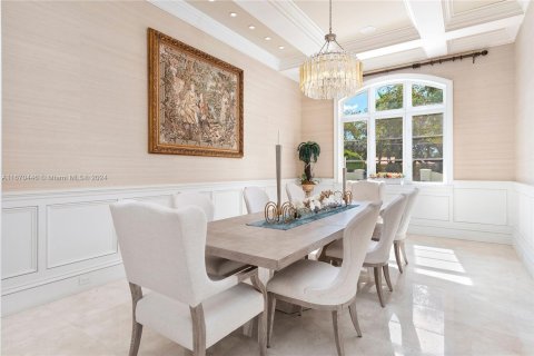 Casa en venta en Coral Gables, Florida, 8 dormitorios, 1085.47 m2 № 1389600 - foto 13