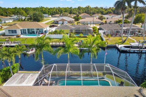 Casa en venta en Cape Coral, Florida, 3 dormitorios, 162.02 m2 № 831422 - foto 29