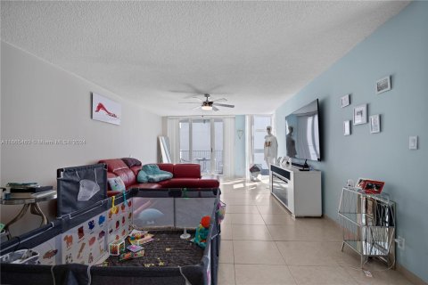 Copropriété à vendre à Pompano Beach, Floride: 2 chambres, 145.86 m2 № 1378732 - photo 8