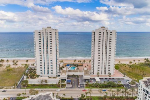 Copropriété à vendre à Pompano Beach, Floride: 2 chambres, 145.86 m2 № 1378732 - photo 1