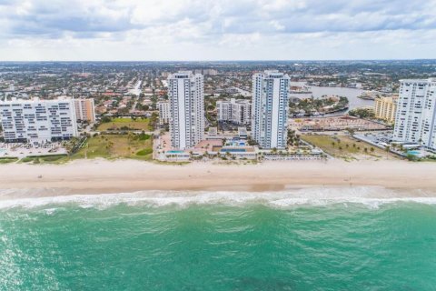 Copropriété à vendre à Pompano Beach, Floride: 2 chambres, 145.86 m2 № 1378732 - photo 4