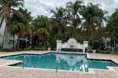 Condo in Tamarac, Florida, 1 bedroom  № 1378775 - photo 25