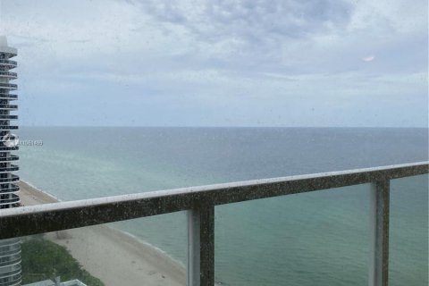 Copropriété à louer à Sunny Isles Beach, Floride: 2 chambres, 159.33 m2 № 9369 - photo 12