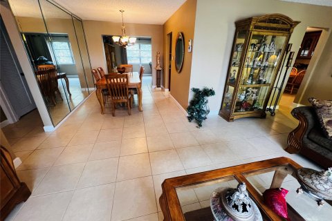 Villa ou maison à vendre à Tamarac, Floride: 2 chambres, 155.8 m2 № 816104 - photo 28