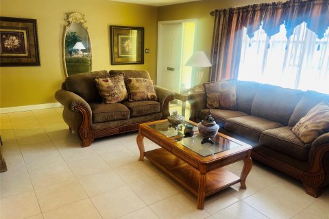 Casa en venta en Tamarac, Florida, 2 dormitorios, 155.8 m2 № 816104 - foto 16