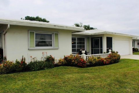 House in Tamarac, Florida 2 bedrooms, 155.8 sq.m. № 816104 - photo 27