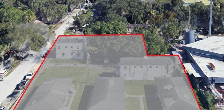 Commercial property in Miami, Florida 460.42 sq.m. № 1095161