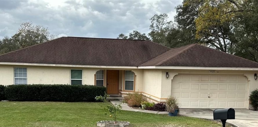 House in Ocala, Florida 4 bedrooms, 154.4 sq.m. № 1109099