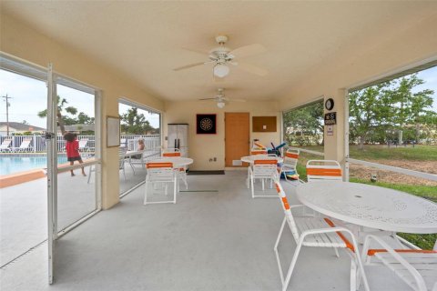 Touwnhouse à vendre à Punta Gorda, Floride: 2 chambres, 126.25 m2 № 1201217 - photo 27