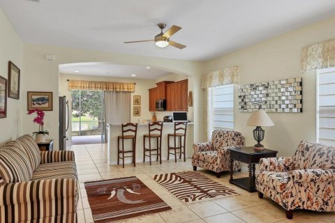 Casa en alquiler en Bradenton, Florida, 3 dormitorios, 140.19 m2 № 1386412 - foto 4