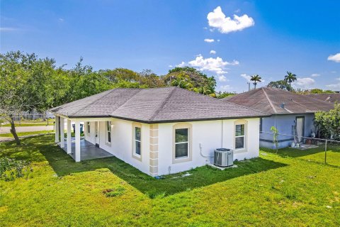 Casa en venta en Homestead, Florida, 3 dormitorios, 103.86 m2 № 1100504 - foto 14