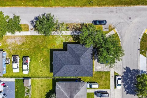 Casa en venta en Homestead, Florida, 3 dormitorios, 103.86 m2 № 1100504 - foto 13