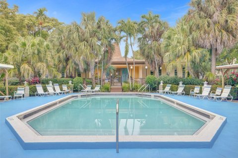 Condominio en venta en Lauderdale Lakes, Florida, 2 dormitorios, 87.7 m2 № 1100544 - foto 15