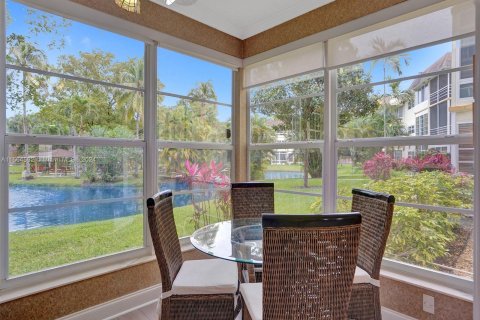 Condominio en venta en Lauderdale Lakes, Florida, 2 dormitorios, 87.7 m2 № 1100544 - foto 4