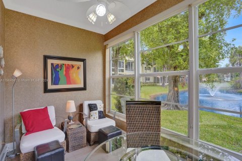 Condominio en venta en Lauderdale Lakes, Florida, 2 dormitorios, 87.7 m2 № 1100544 - foto 5