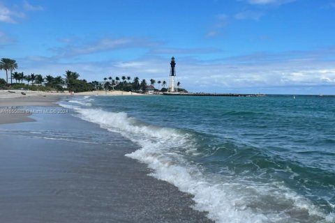 Copropriété à louer à Fort Lauderdale, Floride: 2 chambres, 79.9 m2 № 1370672 - photo 15