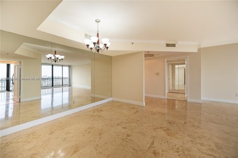 Condo in Aventura, Florida, 2 bedrooms  № 1101825 - photo 7