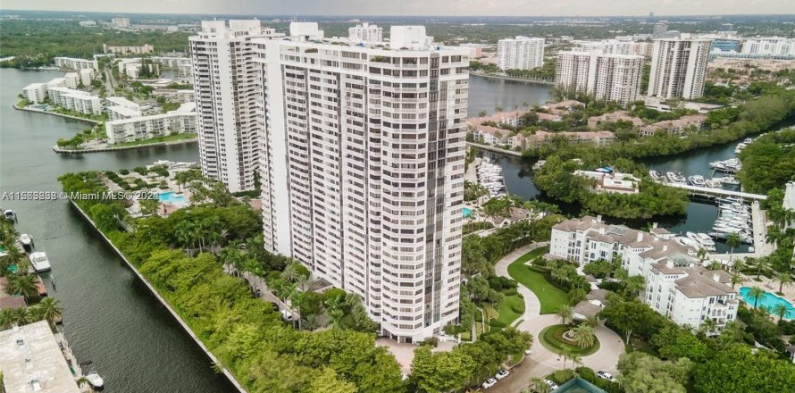 Condominio en Aventura, Florida, 2 dormitorios  № 1101825