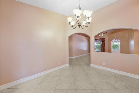 House in Coconut Creek, Florida 4 bedrooms, 197.51 sq.m. № 966081 - photo 29