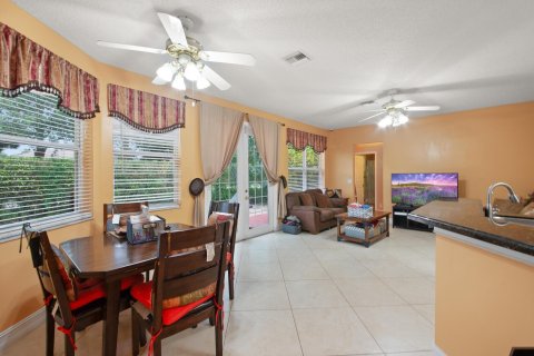 House in Coconut Creek, Florida 4 bedrooms, 197.51 sq.m. № 966081 - photo 20