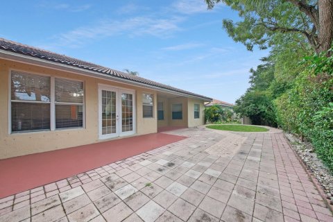 House in Coconut Creek, Florida 4 bedrooms, 197.51 sq.m. № 966081 - photo 2