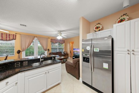 House in Coconut Creek, Florida 4 bedrooms, 197.51 sq.m. № 966081 - photo 22