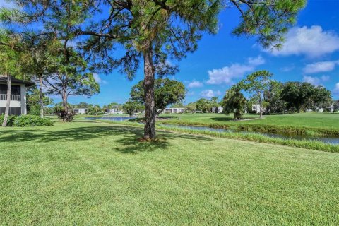 Copropriété à louer à Sarasota, Floride: 2 chambres, 106.37 m2 № 214300 - photo 12