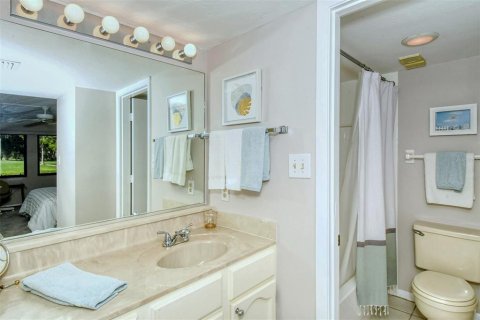 Condominio en alquiler en Sarasota, Florida, 2 dormitorios, 106.37 m2 № 214300 - foto 21