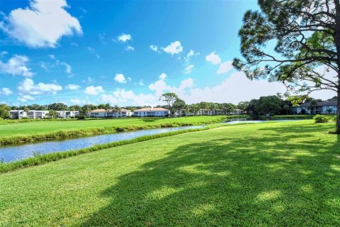 Copropriété à louer à Sarasota, Floride: 2 chambres, 106.37 m2 № 214300 - photo 13