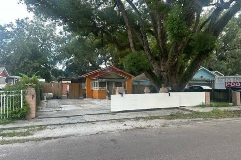 House in Tampa, Florida 1 bedroom, 50.72 sq.m. № 1371081 - photo 2