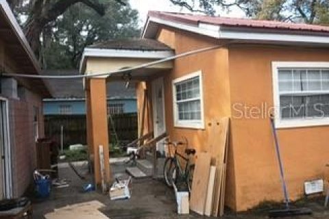 House in Tampa, Florida 5 bedrooms, 176.42 sq.m. № 1371081 - photo 13