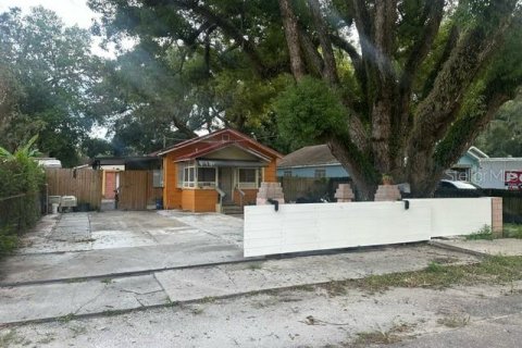 House in Tampa, Florida 1 bedroom, 50.72 sq.m. № 1371081 - photo 3