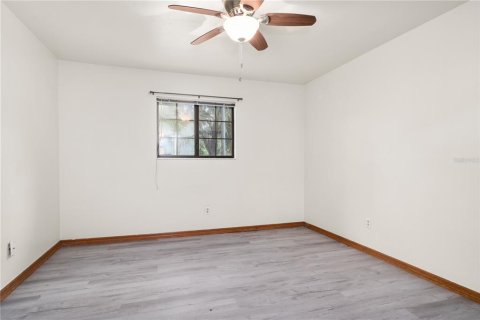 Townhouse in Gainesville, Florida 3 bedrooms, 127.28 sq.m. № 1368428 - photo 13