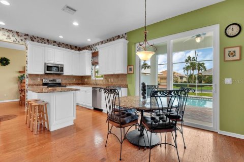 Villa ou maison à vendre à Fort Myers, Floride: 5 chambres, 274.62 m2 № 915631 - photo 9