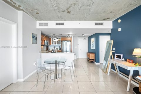 Copropriété à vendre à Miami, Floride: 2 chambres, 106.47 m2 № 1404533 - photo 17